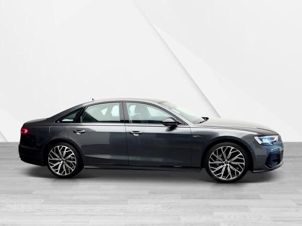 Audi A8 50 TDI daytona black