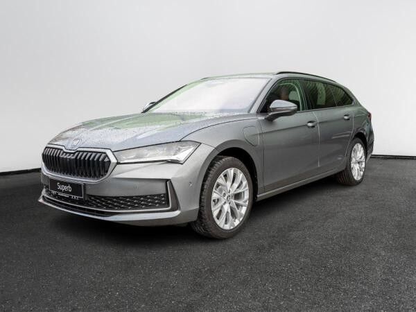 Skoda Superb Combi Selection 1.5 TSI iV DSG ACC AHK