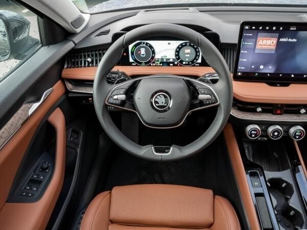 Skoda Superb Combi Selection 1.5 TSI iV DSG ACC AHK