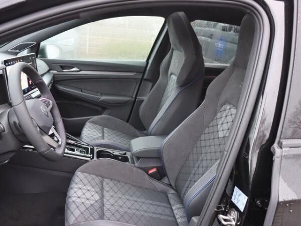 Volkswagen Golf R-Line 2,0 l TDI DSG/BUSINESSP./KOMFORTP./PANO/MATRIX
