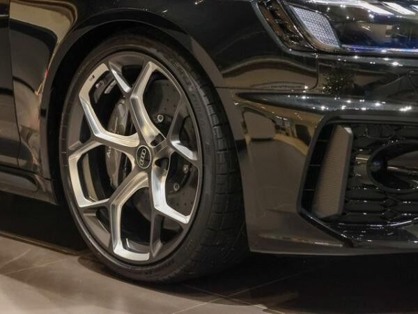 Audi RS4 Avant edition 25 years