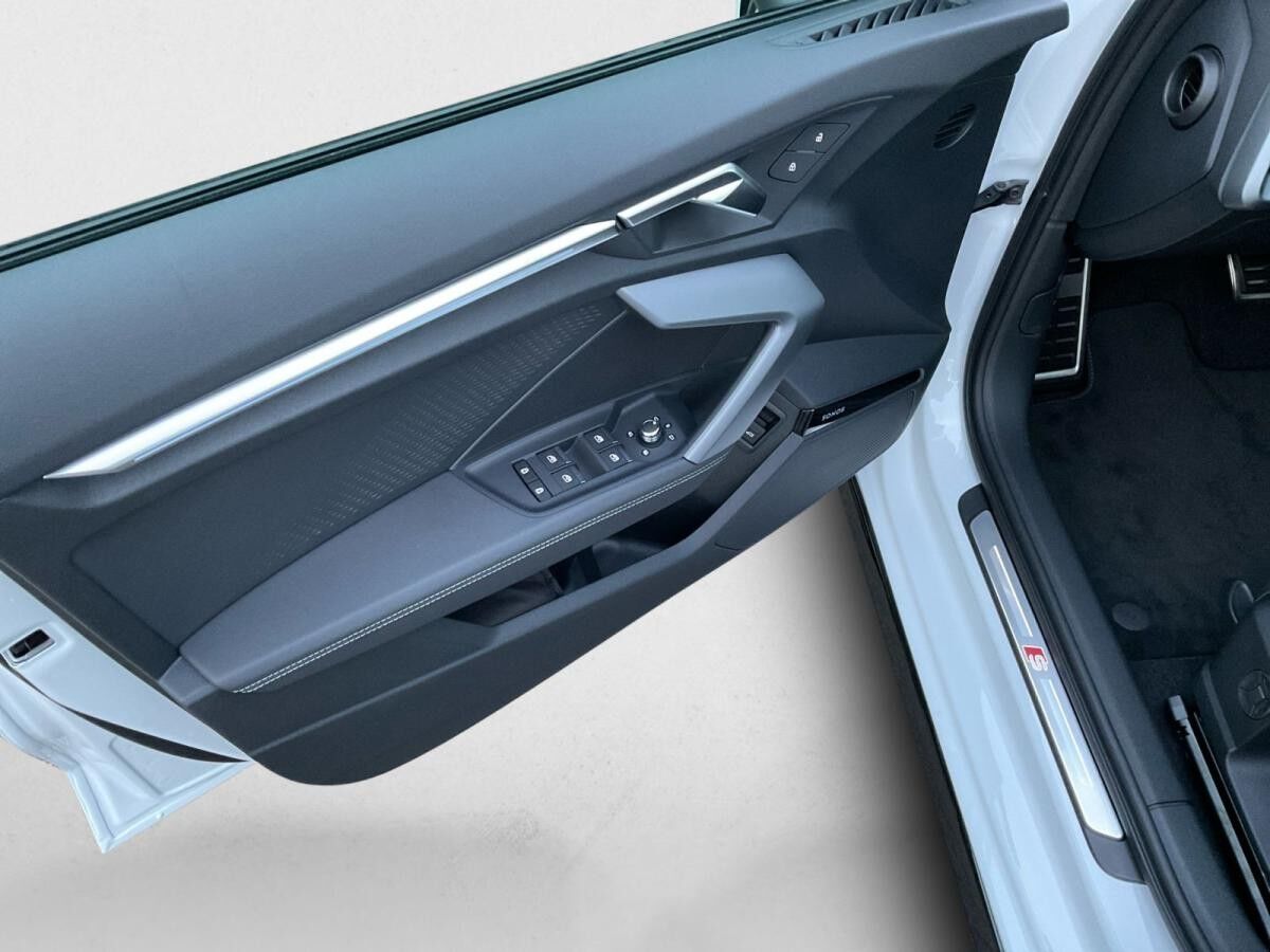 Audi A3 Sportback 35 TDI S line AHK SONOS HuD LED