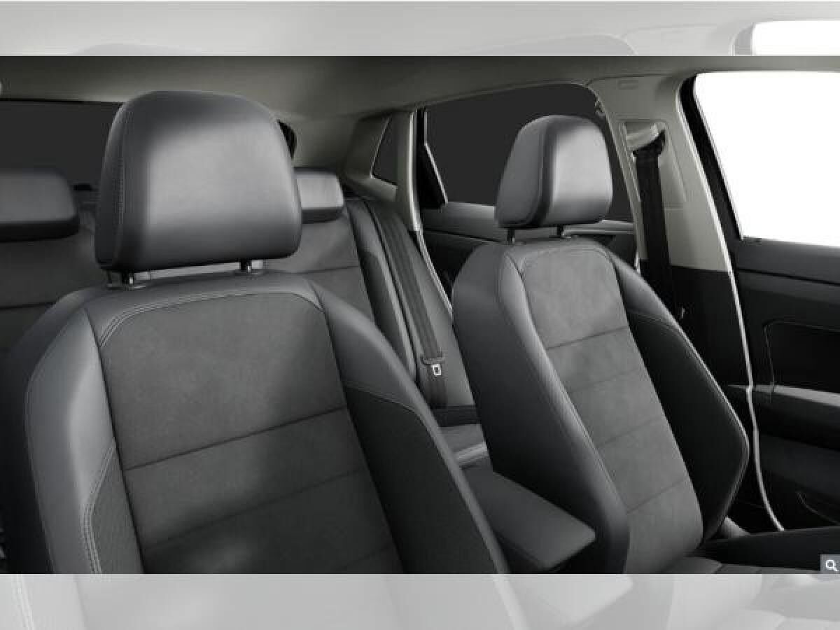 Volkswagen Polo Style 1.0 TSI 116 PS DSG *MATRIX LED*NAV*KAMERA*AHK*PANO*ALCANTARA*WR*37.850 €