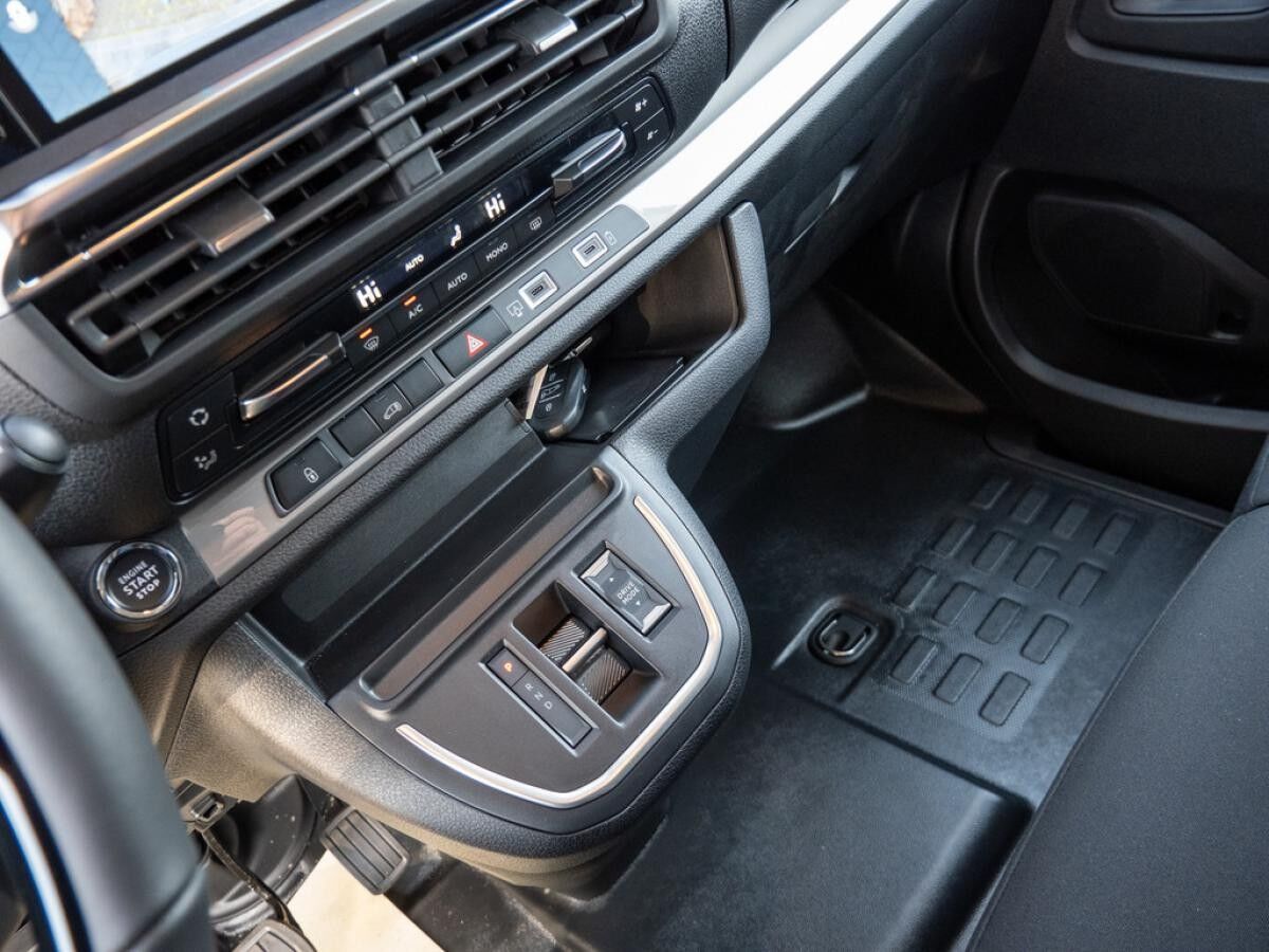 Citroën Jumpy Kasten Standard Elektromotor PDC NAVI LED