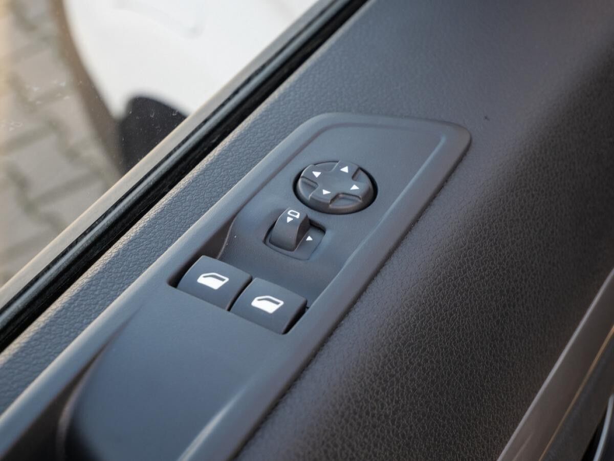 Citroën Jumpy Kasten Standard Elektromotor PDC NAVI LED