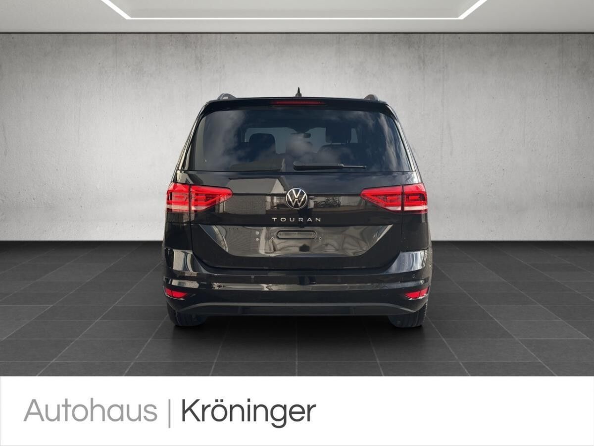 Volkswagen Touran Highline 1.5 TSI DSG **SOFORT VERFÜGBAR**