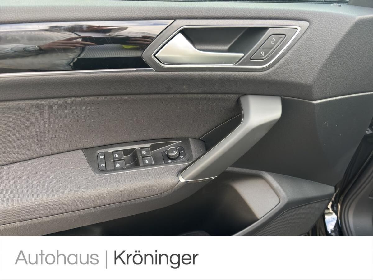 Volkswagen Touran Highline 1.5 TSI DSG **SOFORT VERFÜGBAR**