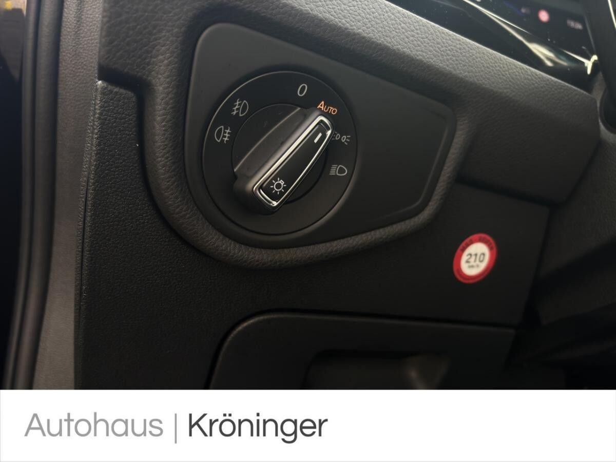 Volkswagen Touran Highline 1.5 TSI DSG **SOFORT VERFÜGBAR**