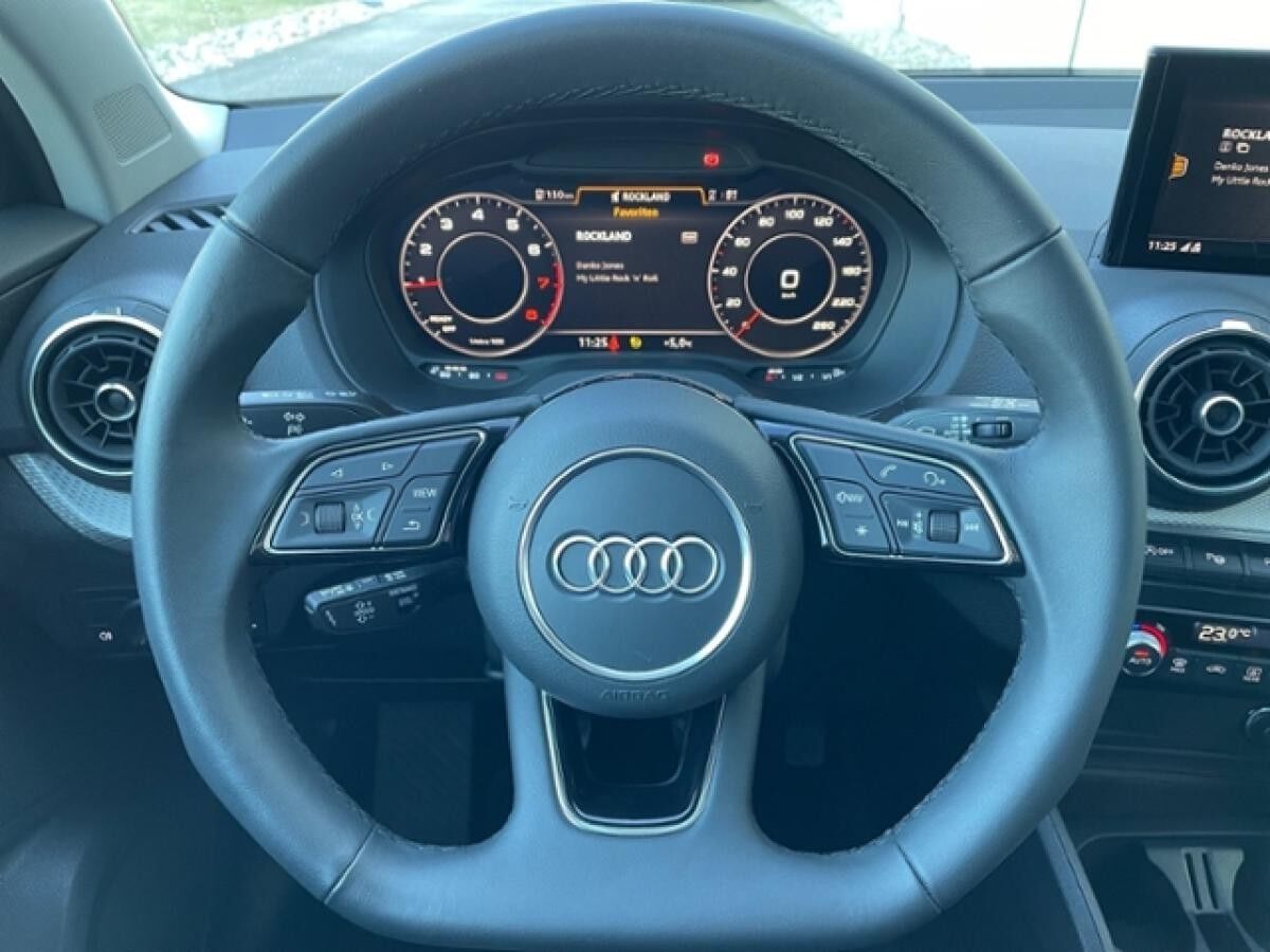 Audi Q2 30 TFSI S line KLIMA LED