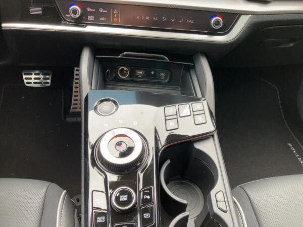Kia Sportage 1.6 T-GDI DCT GT-Line DRW SND PANO