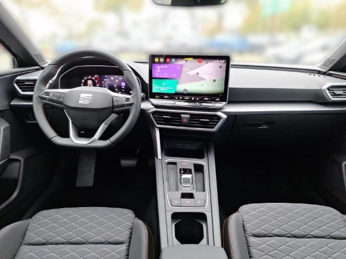 Seat Leon FR 1.5 eTSI 110kW (150 PS) *DSG*PDC*RFK*ACC*Navi*Beats*Kessy*SHZ*Privatkunden*