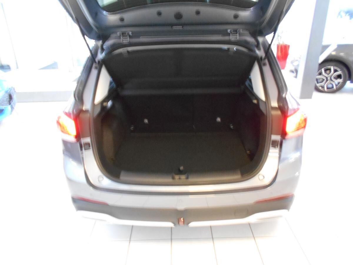 MG ZS Hybrid+  LUXURY