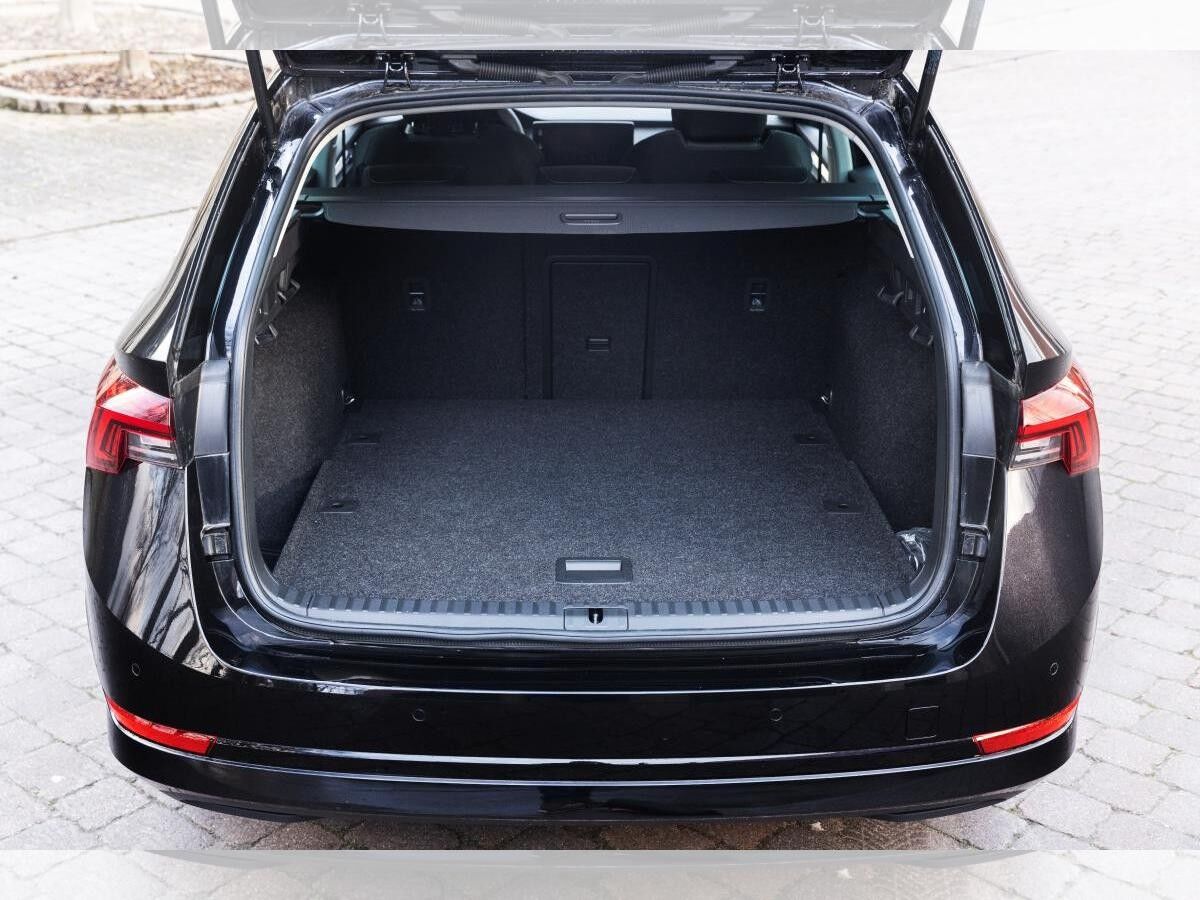 Skoda Octavia Combi Style 1.5 TSI e-TEC DSG • AHK • NAVI • SOFORT