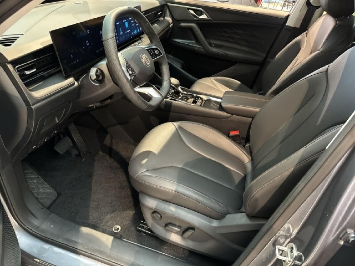 MG HS PHEV LUXURY unterschiedliche Farben