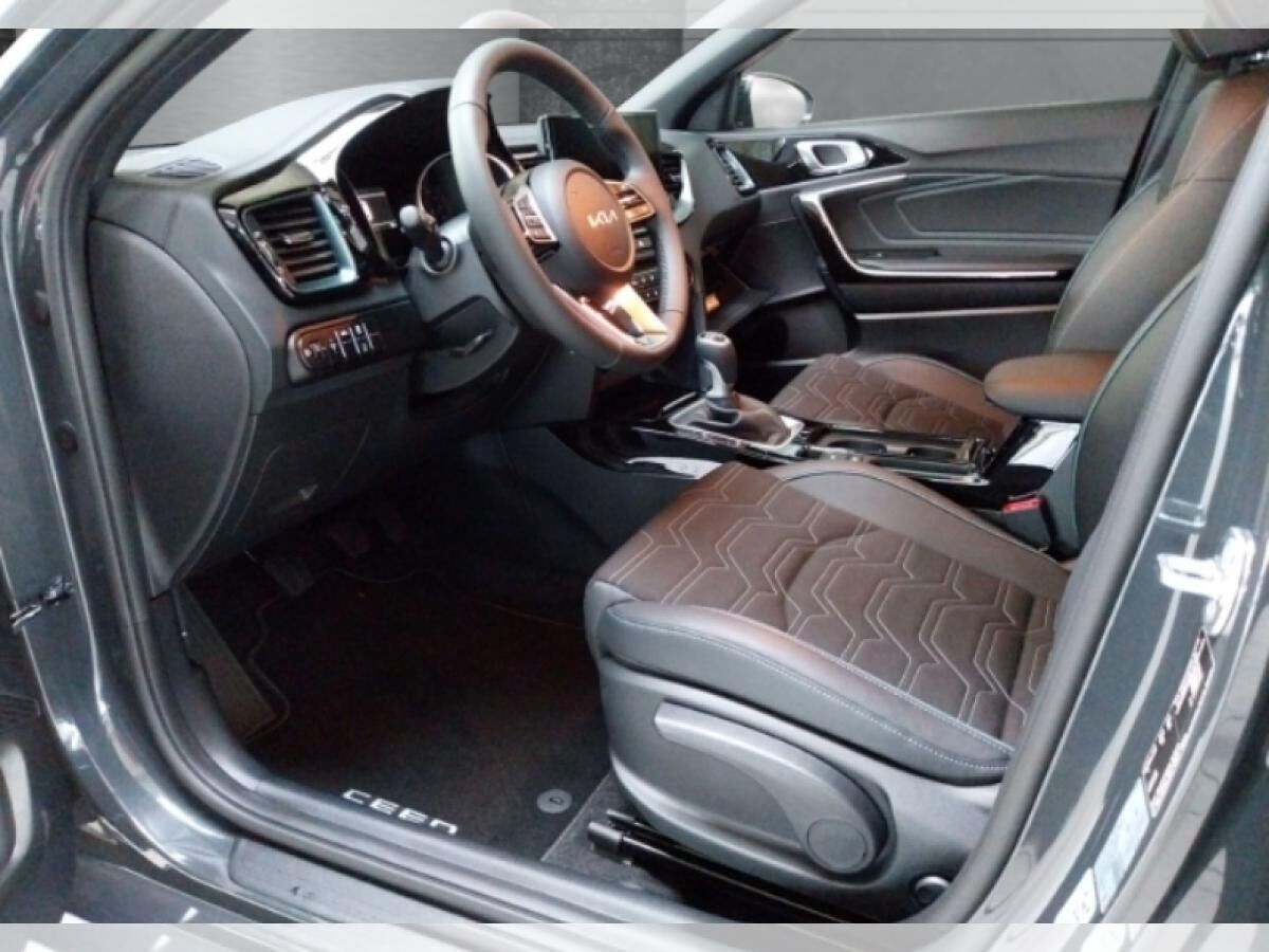 Kia Ceed SW 1.5T NIGHTLINE Edition