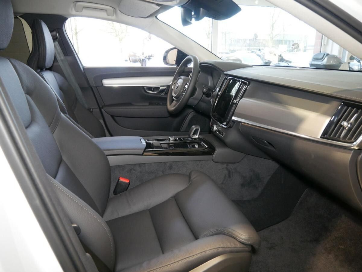 Volvo V90 Recharge T6 AWD Plus Dark