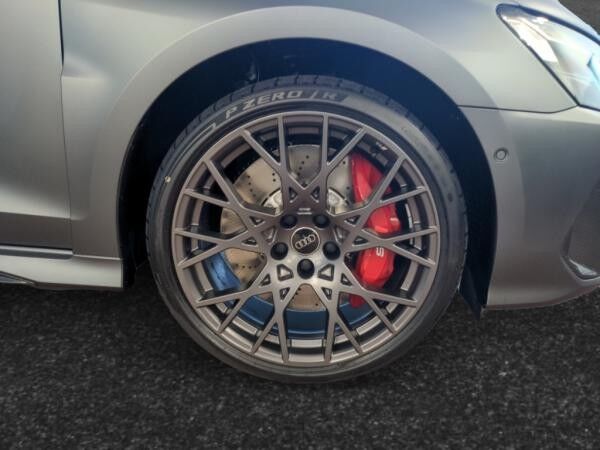 Audi RS3 Limousine Pano*Sonos*ACC*KAM*Matrix-sofort verfügbar