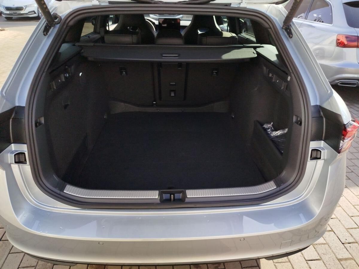 Skoda Superb Combi Sportline 2,0 TDI DSG