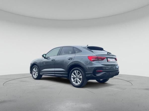 Audi Q3 Sportback S line 45 TFSI e S tronic Navi ACC Optik Schwarz
