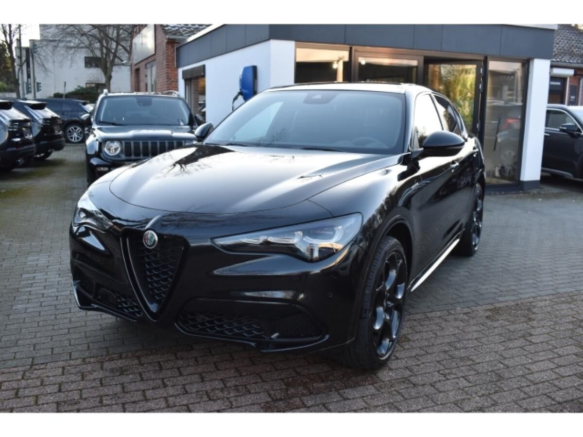 Alfa Romeo Stelvio Veloce Q4 2.2 JTD -mit AHK - Panoramadach - 21''