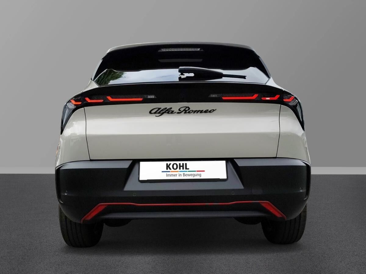 Alfa Romeo Junior Elettrica Speciale 156PS Keyless Navi LED Tempoat **NUR FÜR GEWERBE**