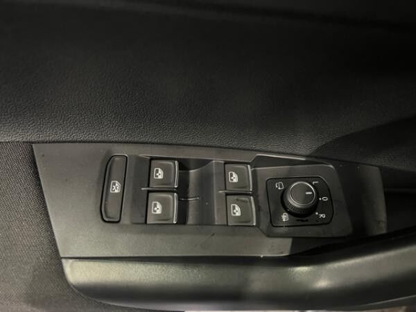 Volkswagen Taigo R-Line 1.5 TSI DSG *AHK, 17'-LM, 'IQ.DRIVE