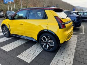 Renault 5 ICONIC 120 PS Batterie  40 KW LUXUS Ausstattung