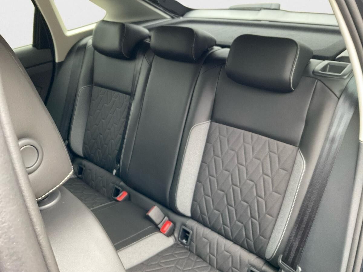 Volkswagen Taigo Life 1.0 TSI Allwetter Kamera AppConnect