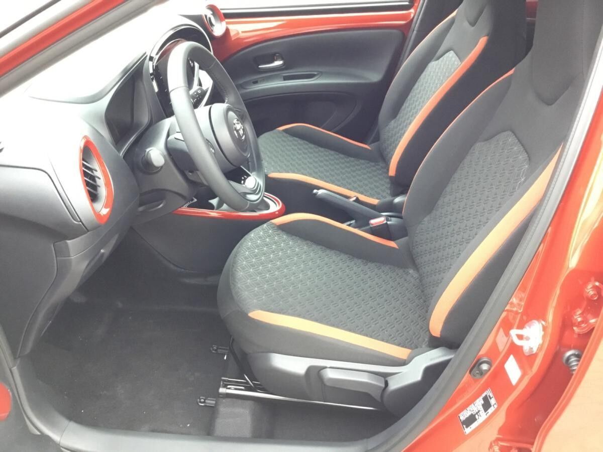 Toyota Aygo X Team D