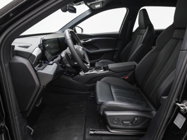 Audi Q6 e-tron 55 quattro AHK Matrix TechPlus Beifahrerdisplay