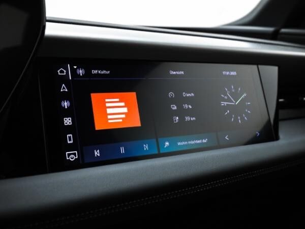Audi Q6 e-tron 55 quattro AHK Matrix TechPlus Beifahrerdisplay