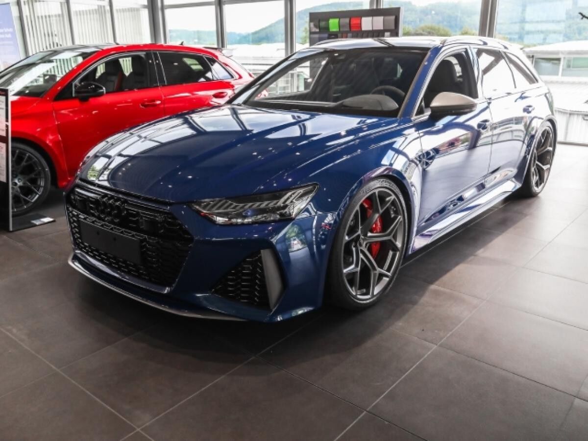 Audi RS6 Avant performance AHK Pano Keramik B&O Laser
