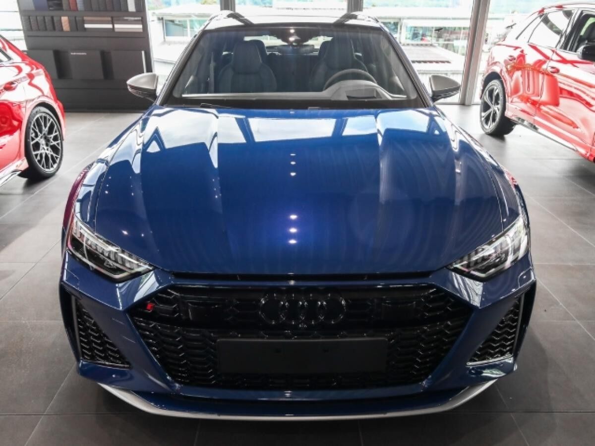 Audi RS6 Avant performance AHK Pano Keramik B&O Laser