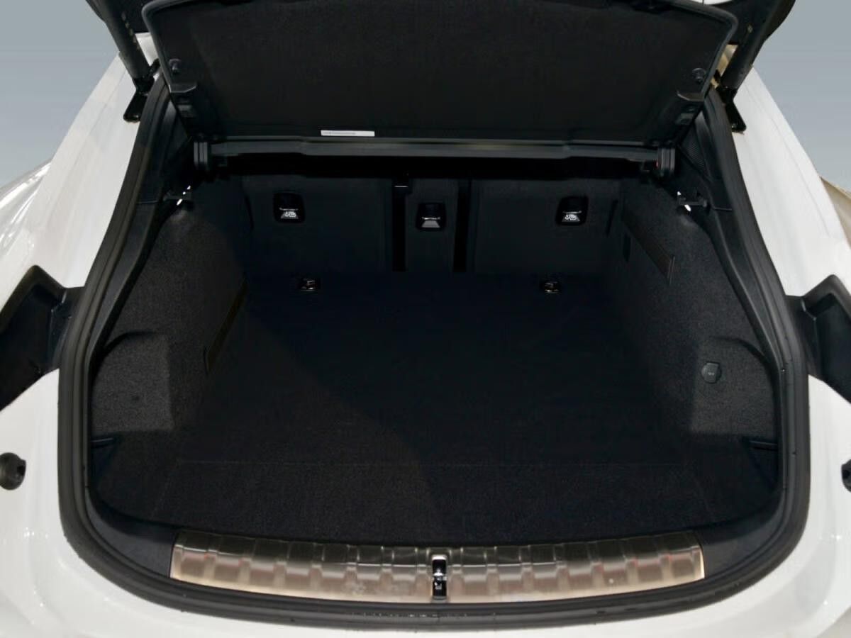 Porsche Taycan Sport Turismo - Top Ausstattung - Aktionsleasing