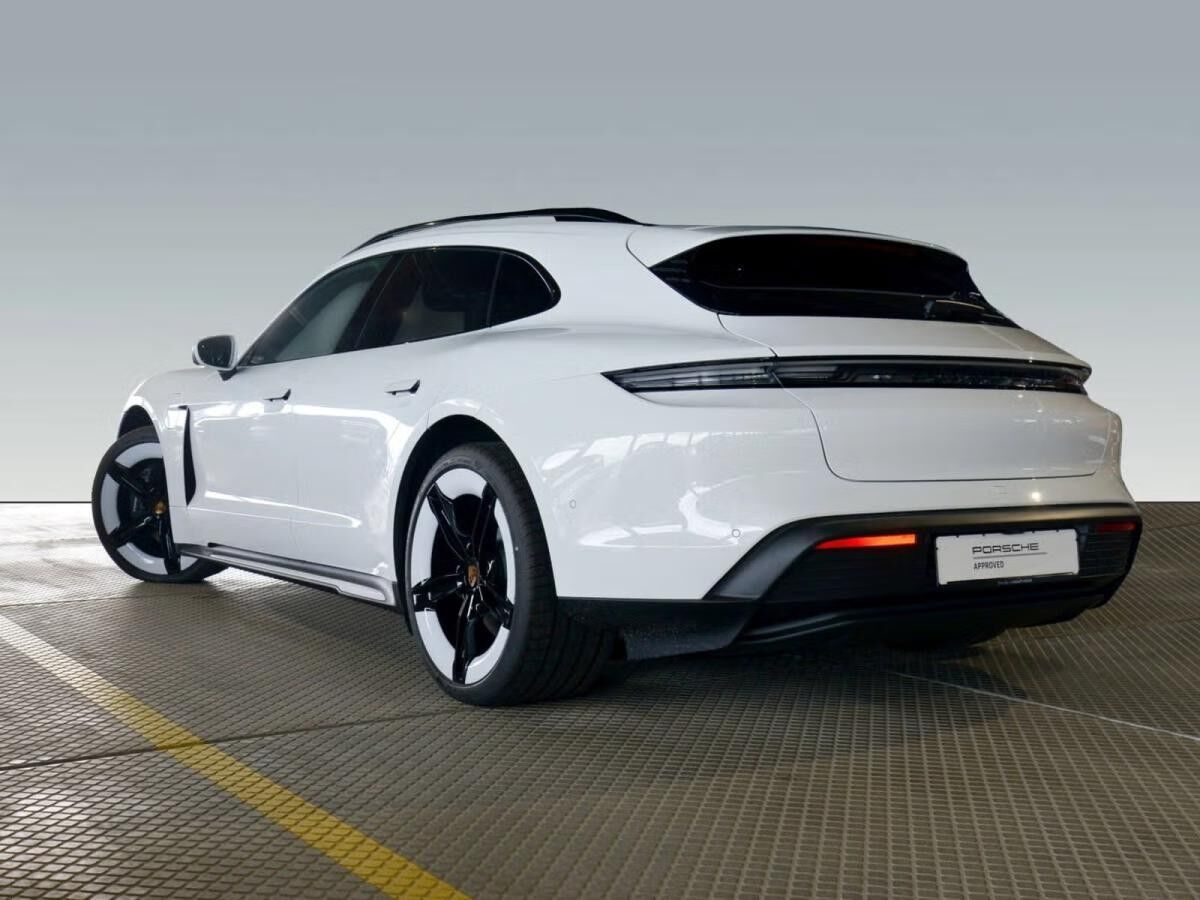 Porsche Taycan Sport Turismo - Top Ausstattung - Aktionsleasing