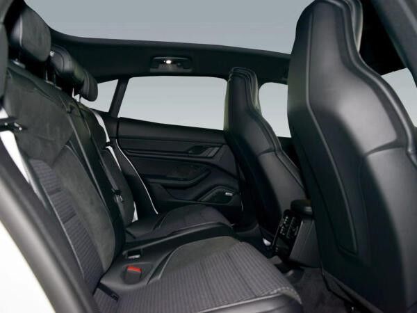 Porsche Taycan Sport Turismo AKTIONSLEASING // inkl. Performancebatterie Plus