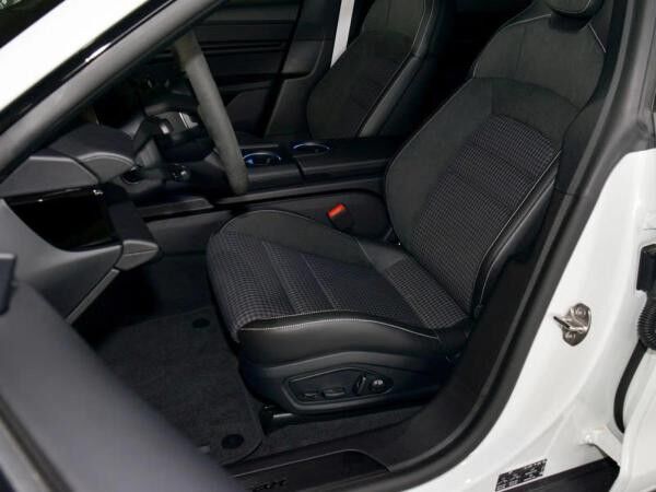 Porsche Taycan Sport Turismo AKTIONSLEASING // inkl. Performancebatterie Plus