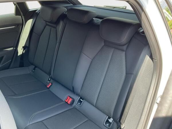 Audi A3 Sportback 35 TDI 2x S line HUD AHK ACC Sonos