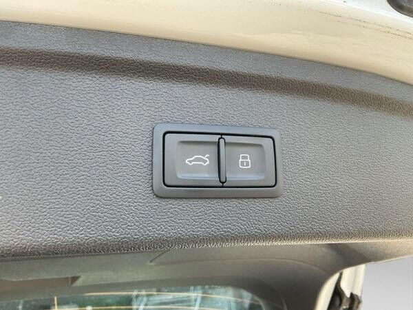 Audi A3 Sportback 35 TDI 2x S line HUD AHK ACC Sonos