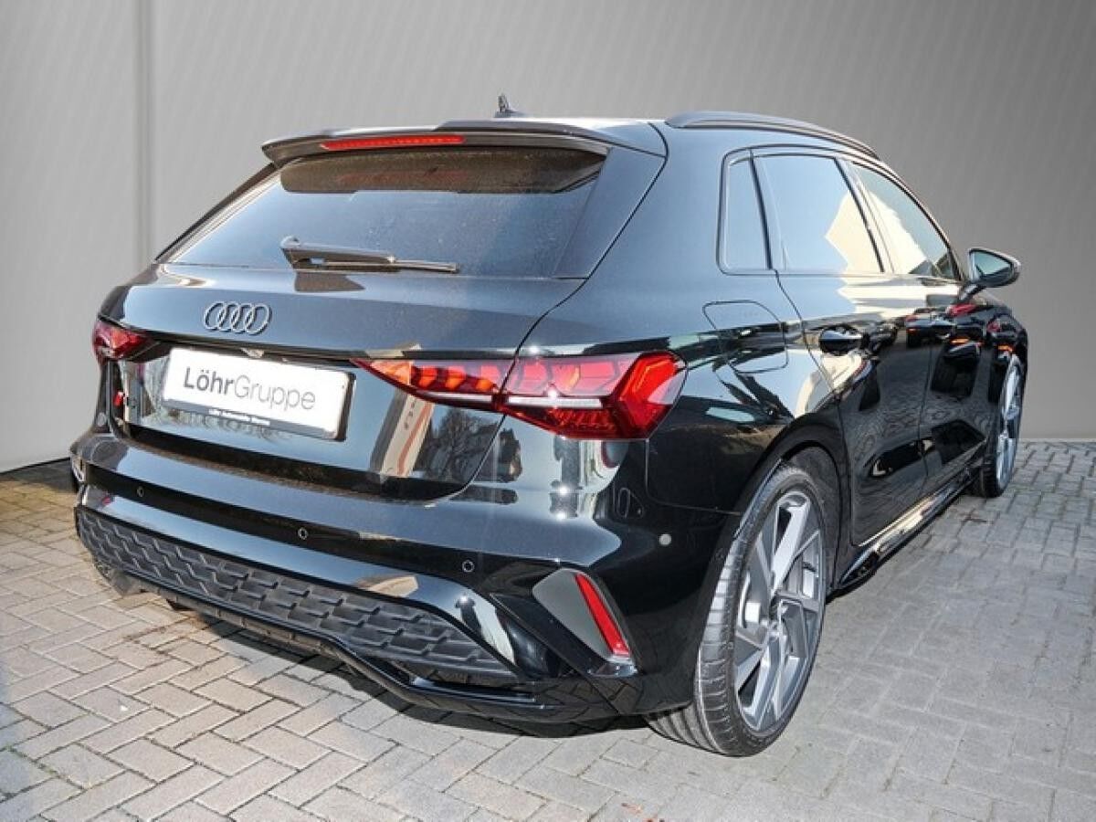 Audi A3 Sportback S line 35 TFSI S tronic / ALW