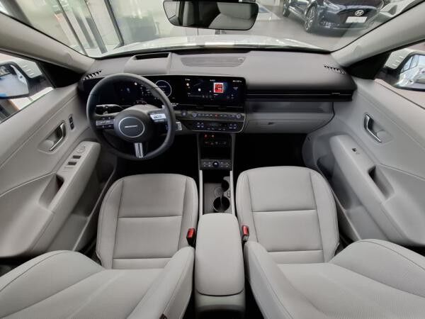 Hyundai Kona Elektro MY24 65,4 kWh Prime Assistenz-Paket2 + Bose + 19 Zoll Alu + Sitzkomf.-Paket