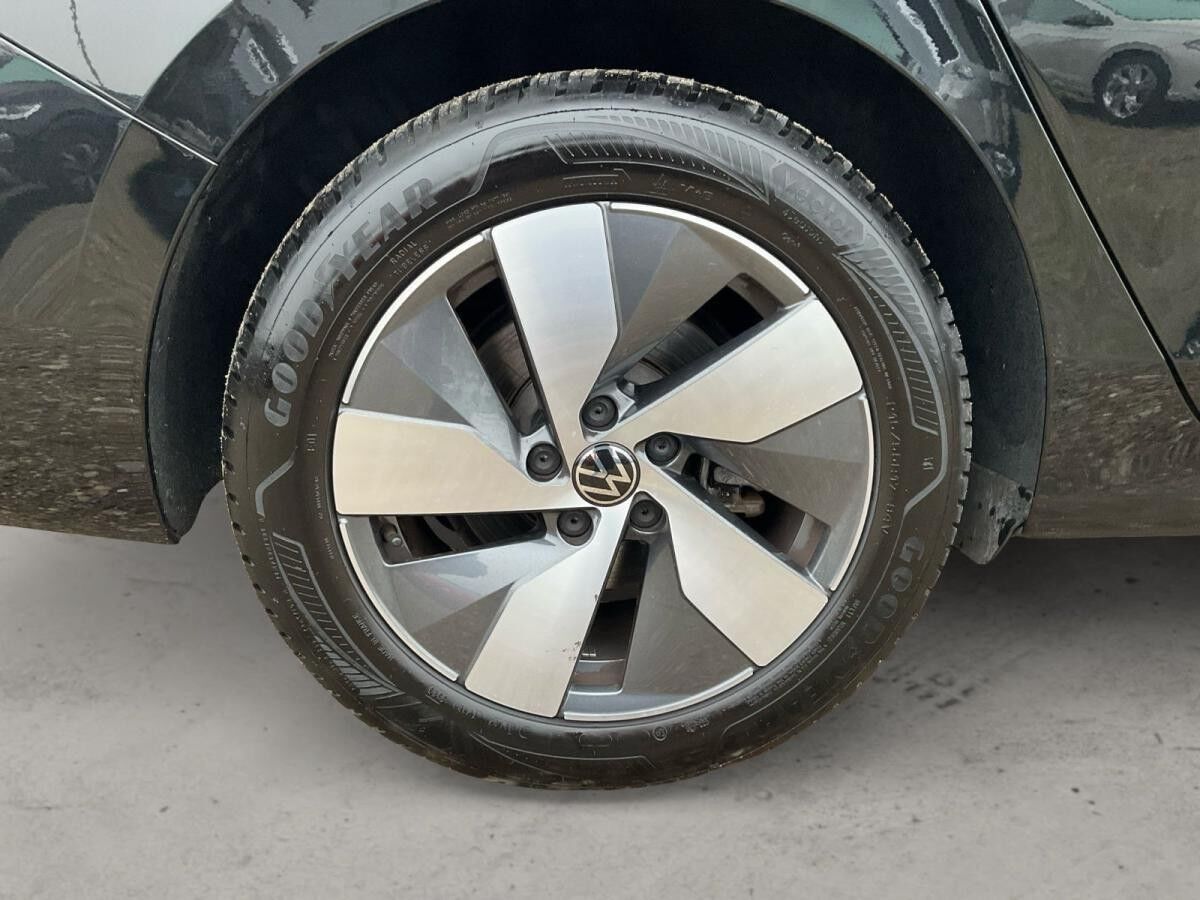 Volkswagen Passat Business 1.5 eTSI DSG Allwetterreifen AHK ACC Kamera Navi