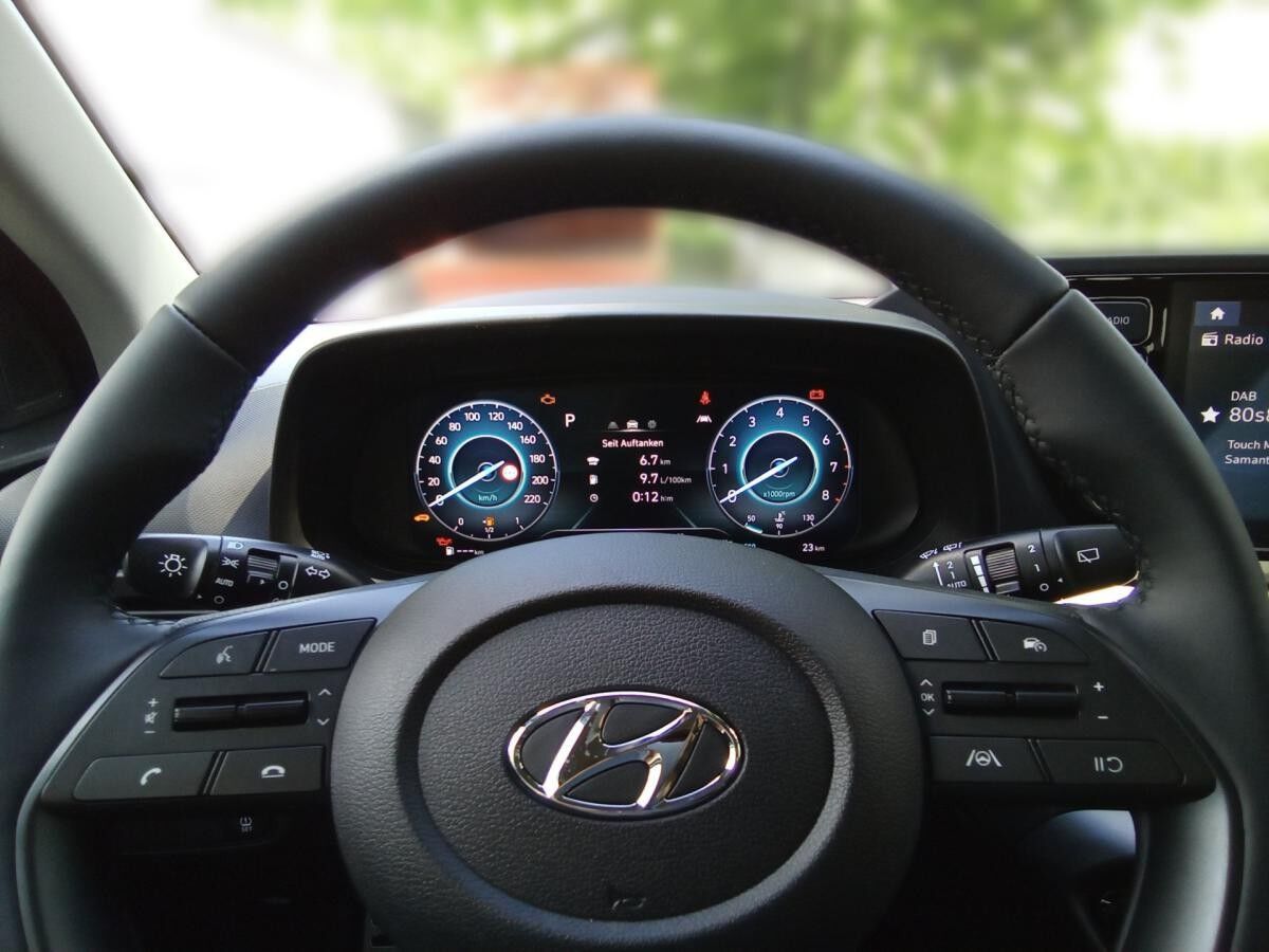 Hyundai BAYON Trend Lichtpaket, Assistenzpaket, 17" Alufelgen, Komfortpaket