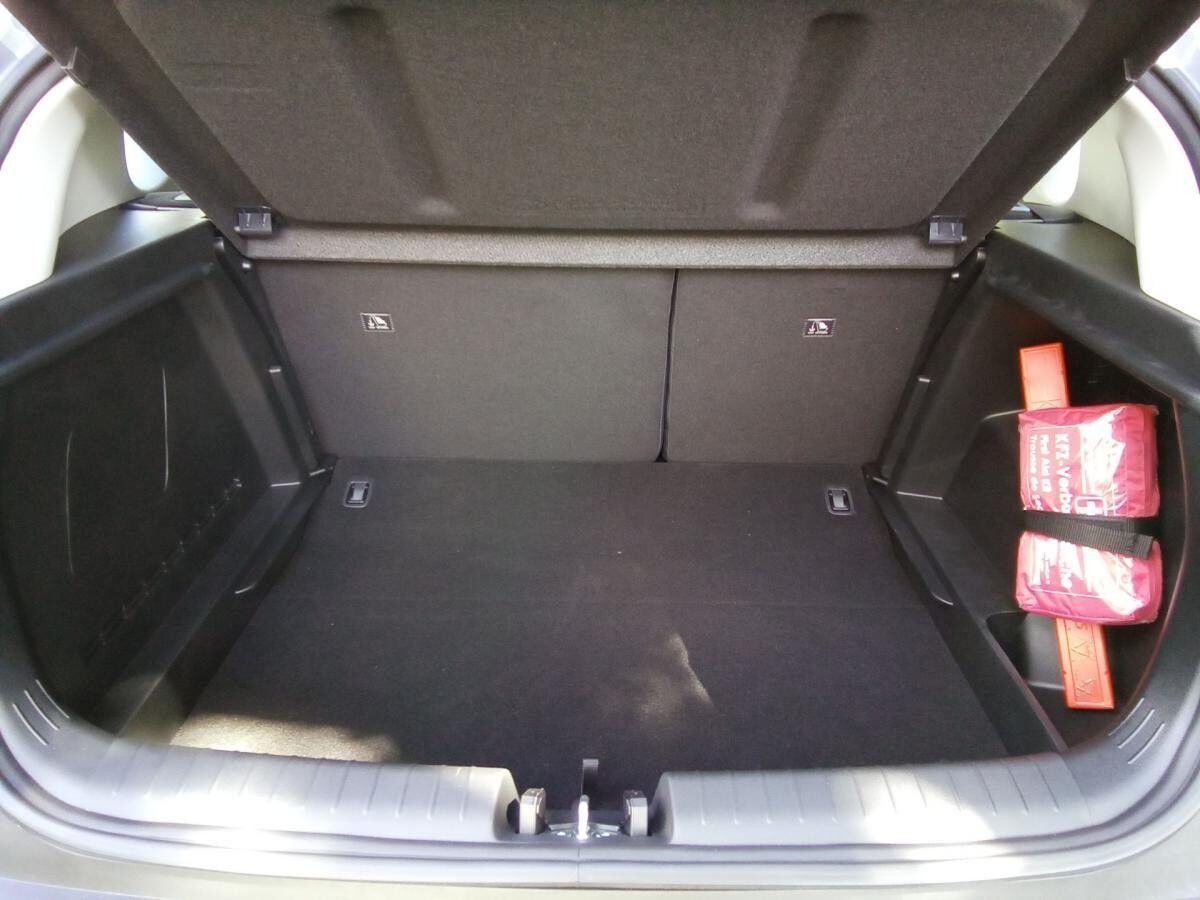 Hyundai BAYON Trend Lichtpaket, Assistenzpaket, 17" Alufelgen, Komfortpaket