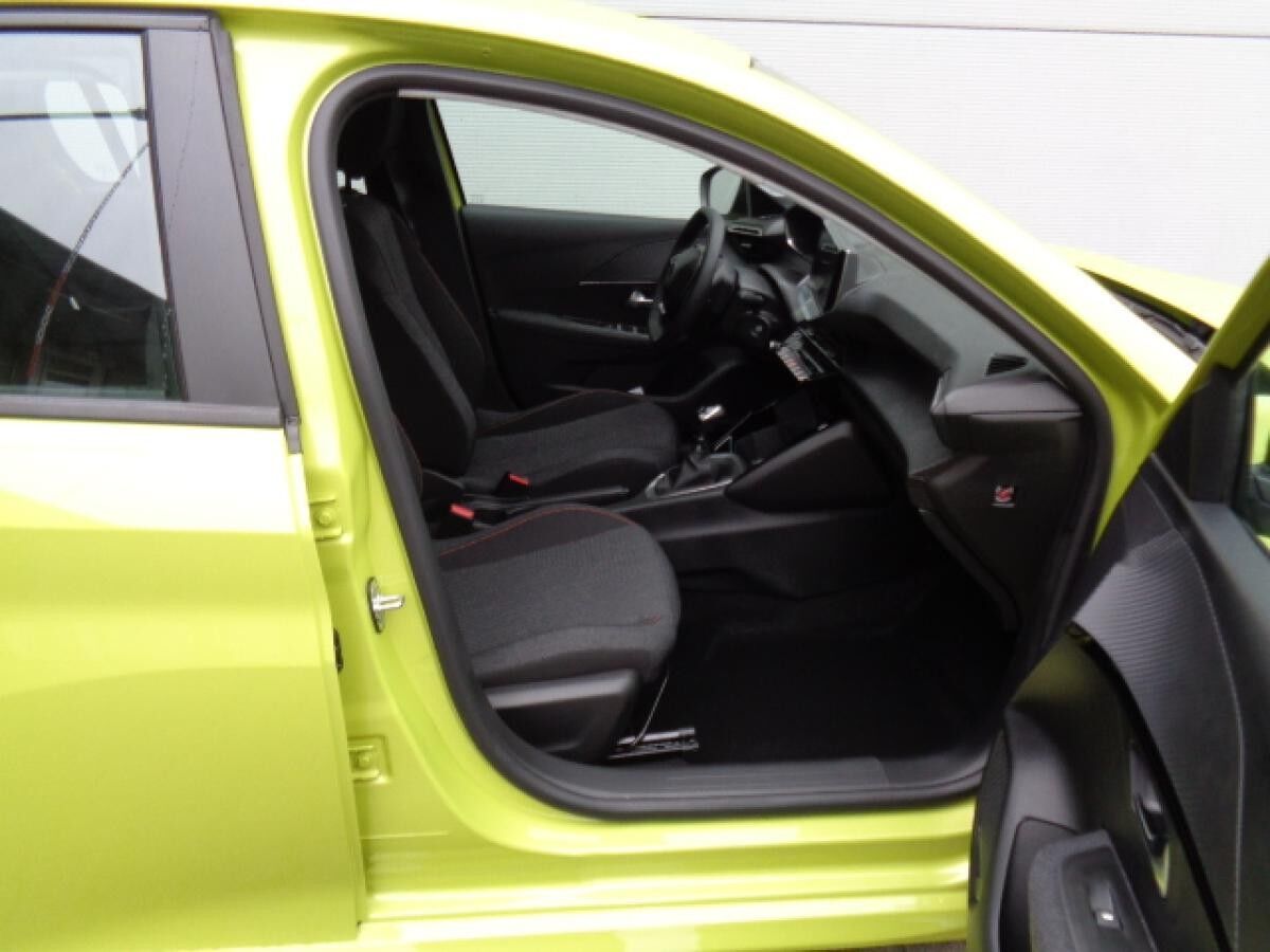 Peugeot 208 PureTech 100 Style Klima, PDC, Tempomat