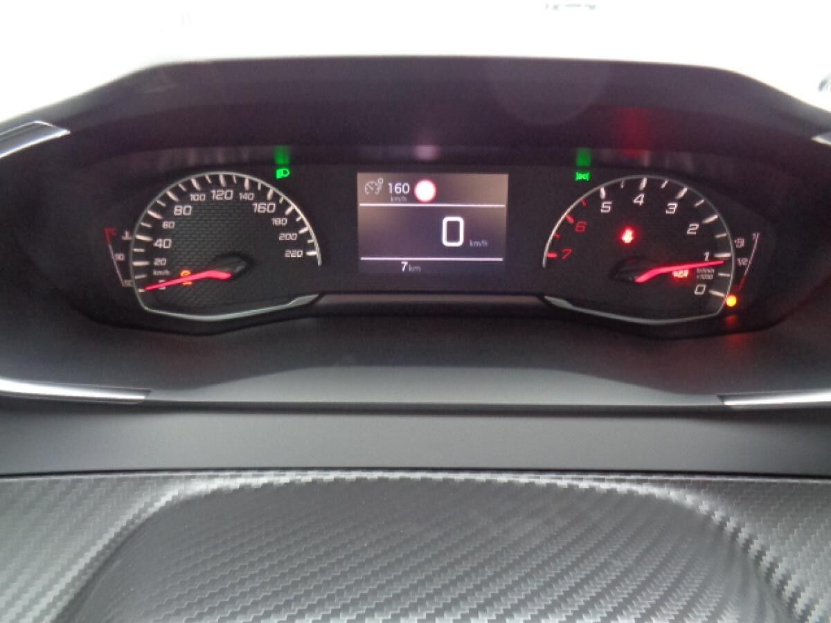 Peugeot 208 PureTech 100 Style Klima, PDC, Tempomat