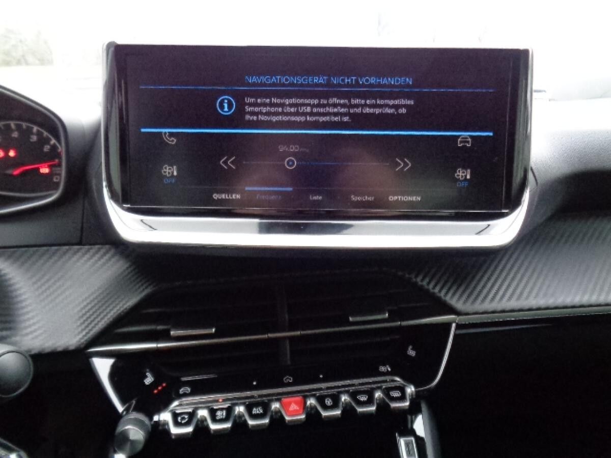 Peugeot 208 PureTech 100 Style Klima, PDC, Tempomat