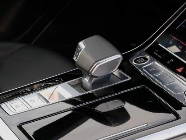 Audi Q7 50 TDI S line Matrix Panorama AHK Leder ACC