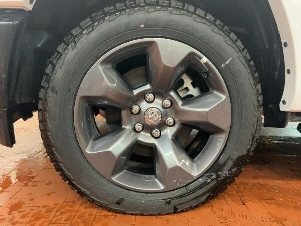 Dodge RAM 1500 BIG HORN CREWCAB BUILT TO SERVE V8 6-SITZE  ❗️❗️❗️ SONDERAKTION ❗️❗️❗️ V8 MOTOR 🤩🤩🤩