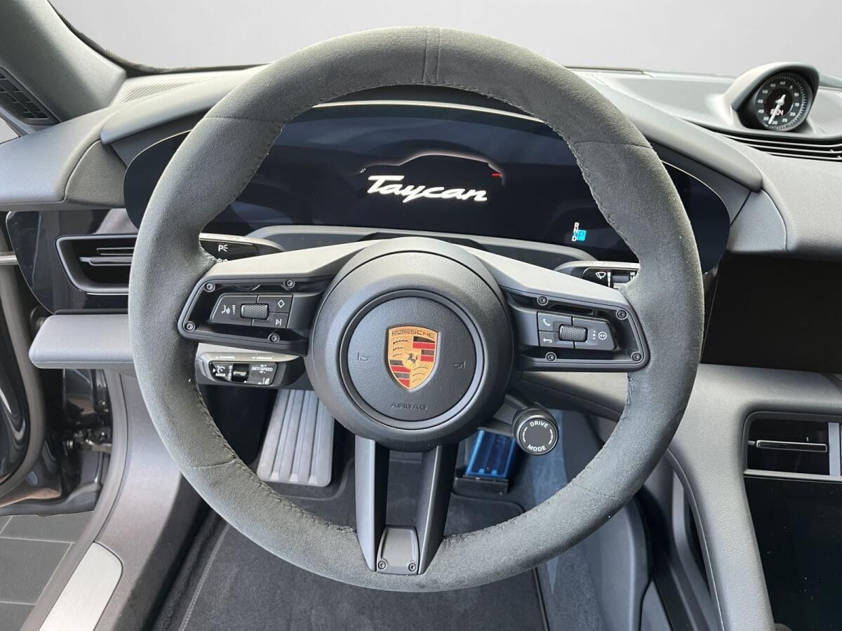 Porsche Taycan Sport Turismo Sport Chrono,BOSE,Head-Up,InnoDrive